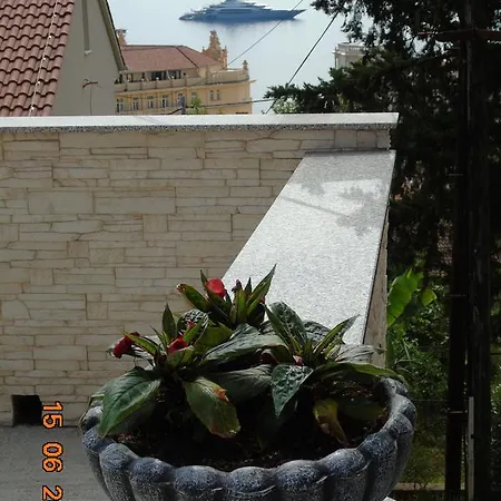 Mihael Apartment *